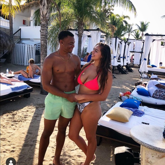 SOLD ❌ Fashion Nova Coral Bikini 👙 - Picture 5 of 8